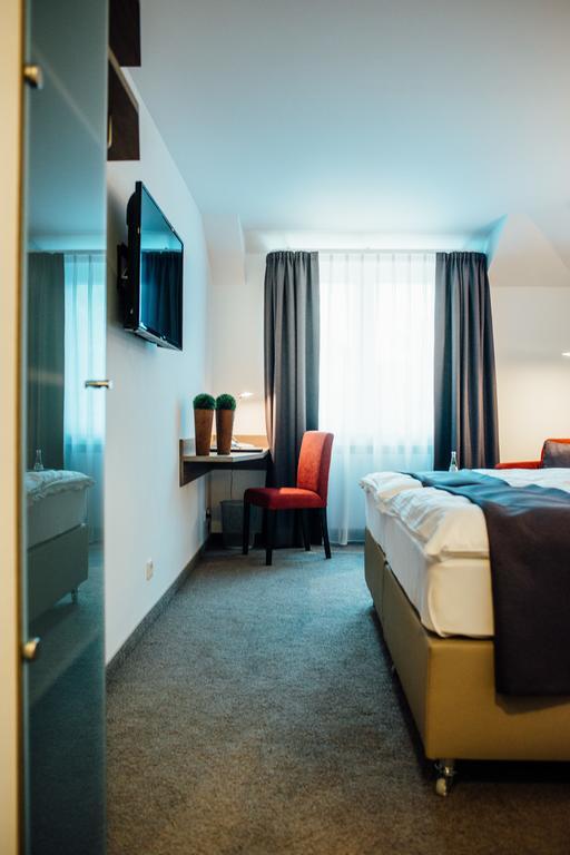 Hotel Schmachtendorf Oberhausen  Kamer foto